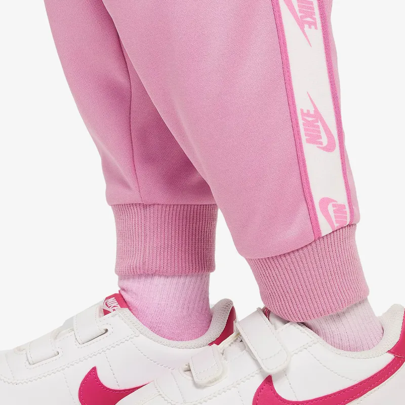 Nike Dri-FIT Logo 