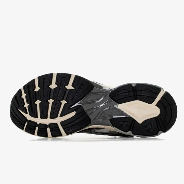 Puma Velophasis Born in the 2000s 