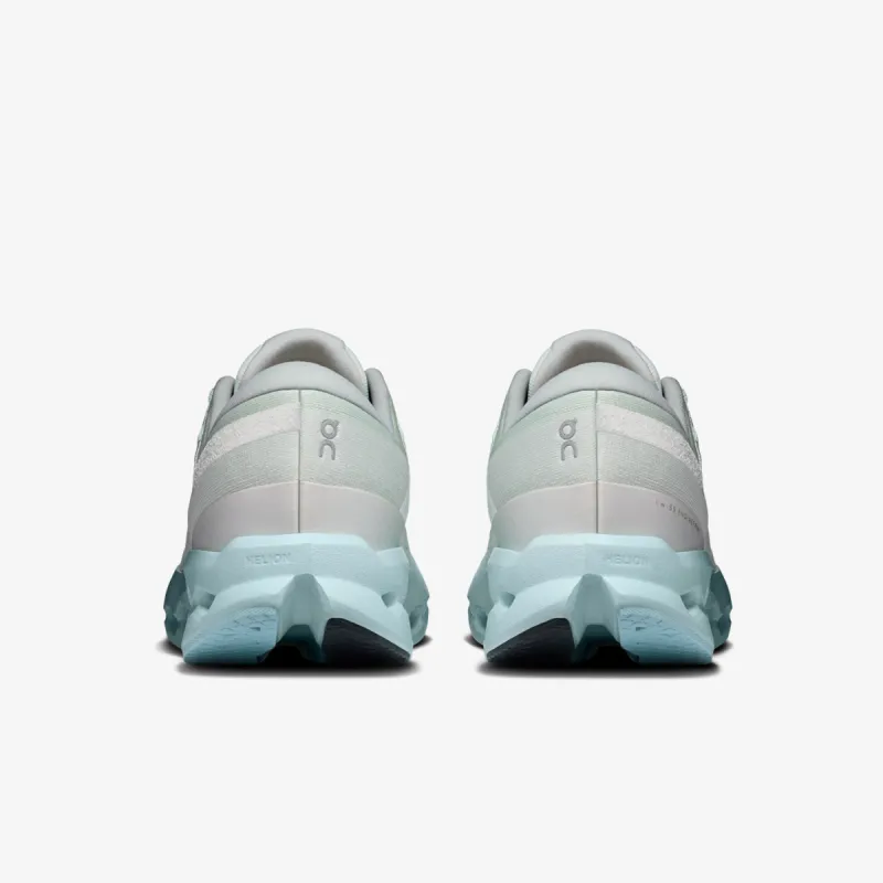 On Cloudsurfer 2 