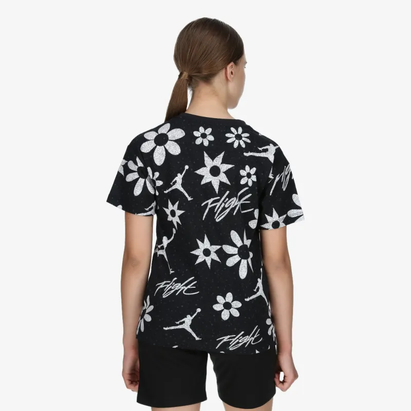 Nike Essential 