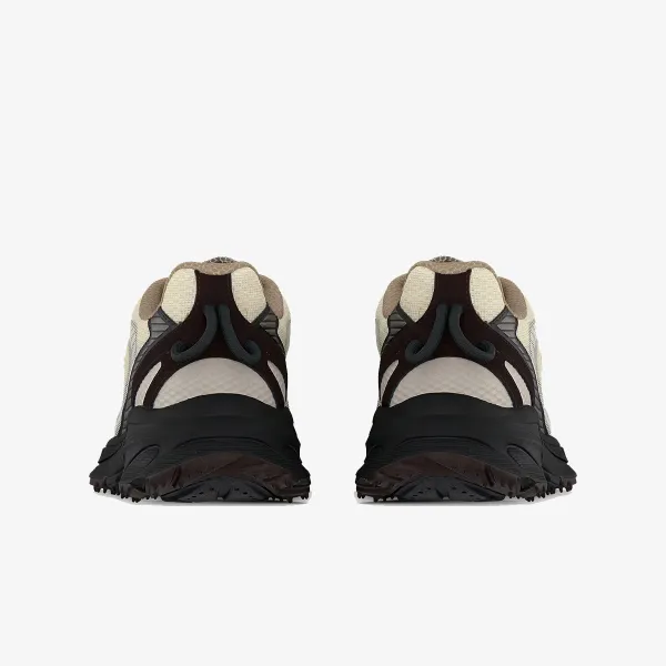 Lacoste L003 NEO SHOT 126 3 