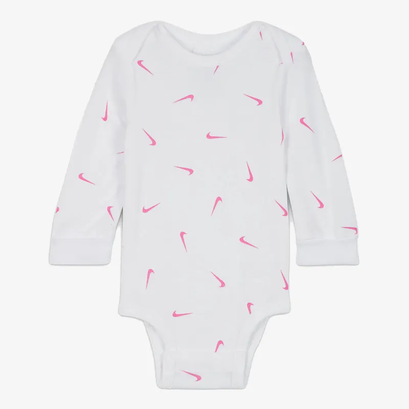 Nike Essentials 