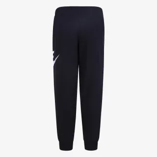 Nike Sportswear Club 