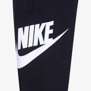 Nike Sportswear Club 