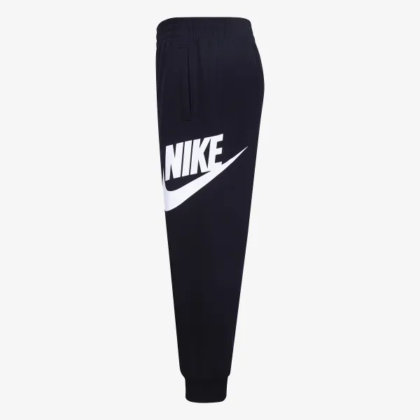 Nike Sportswear Club 