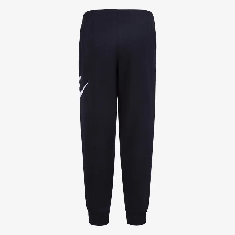 Nike Sportswear Club 