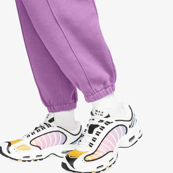 Nike Sportswear Essential Collection 