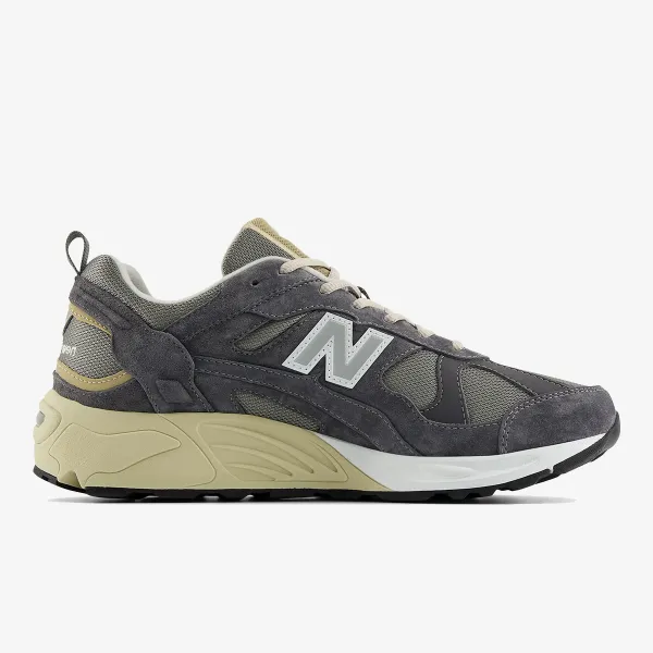 New Balance 878 