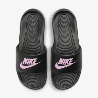 Nike Victori One 