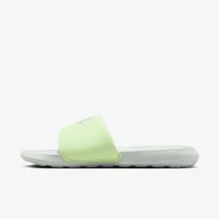 Nike Victori One 