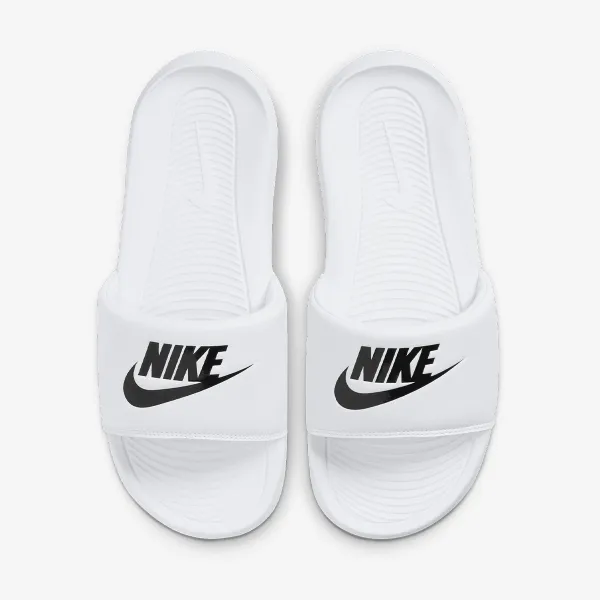 Nike Victori One 