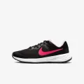 Nike Revolution 6 