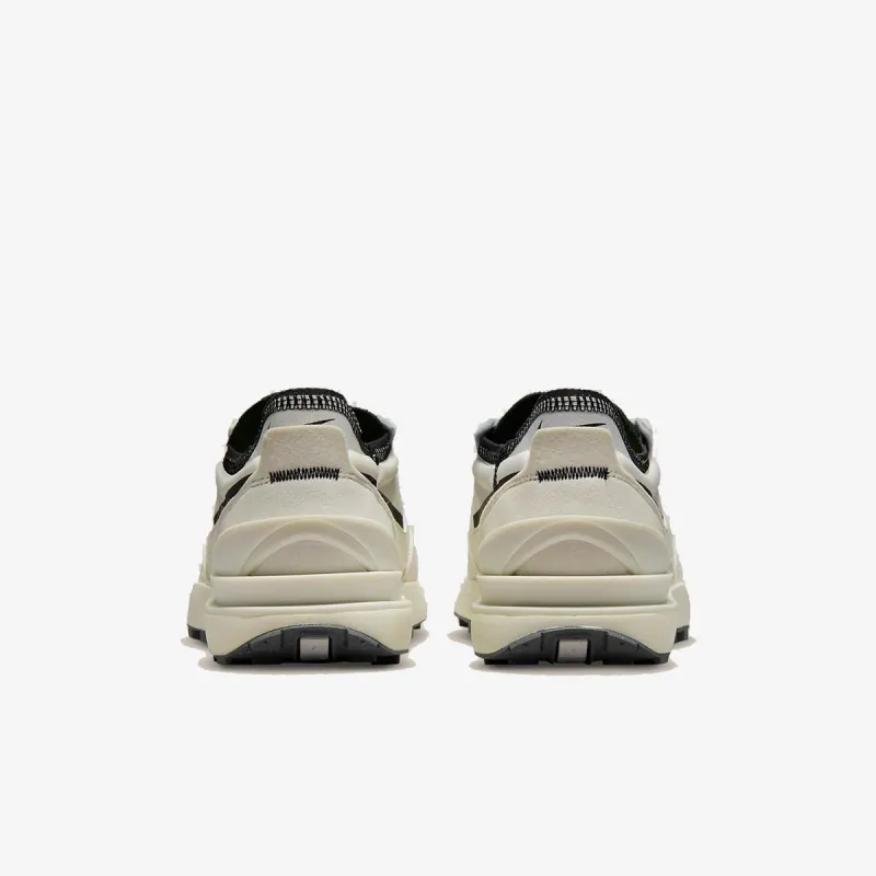 Nike NIKE WAFFLE ONE SE FIBER 