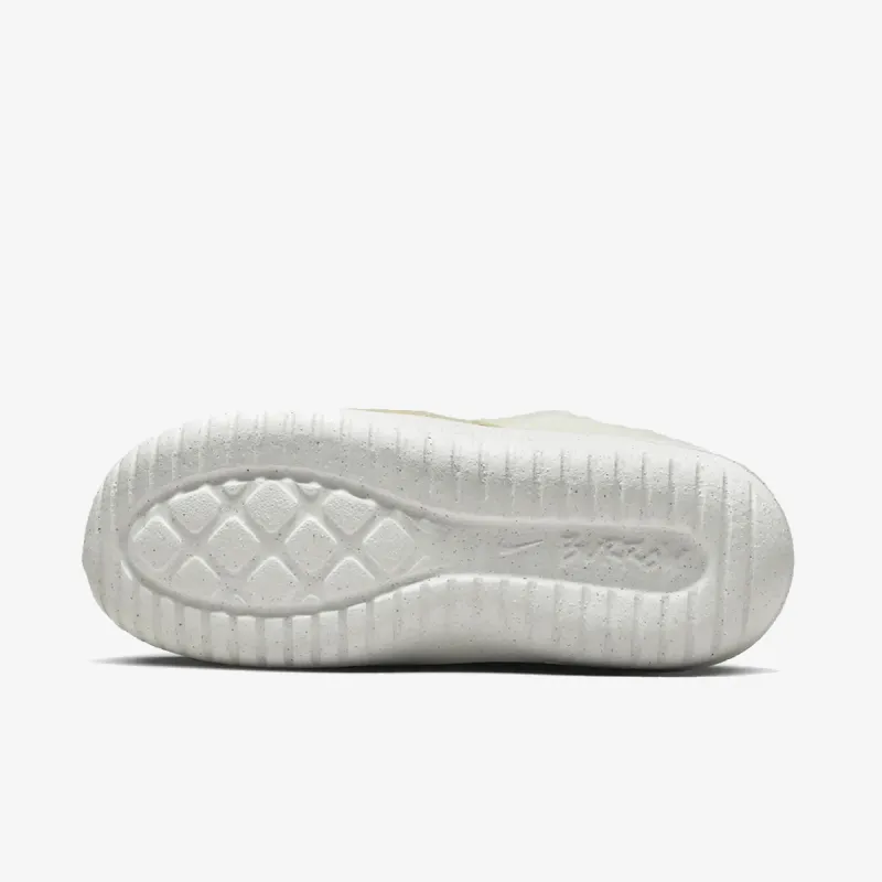 Nike W NIKE BURROW SE 