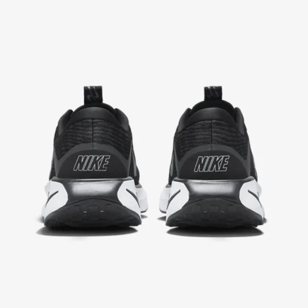 Nike Motiva 