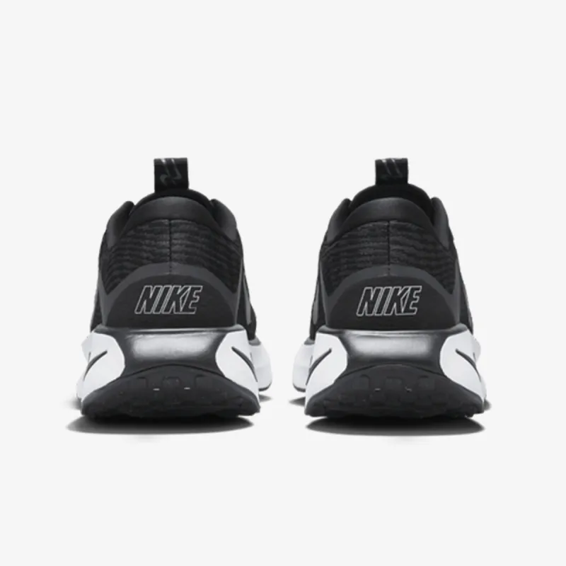 Nike Motiva 