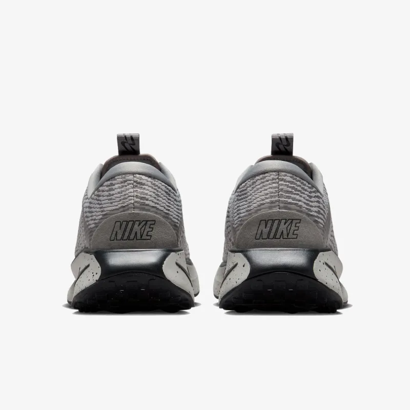 Nike Motiva 