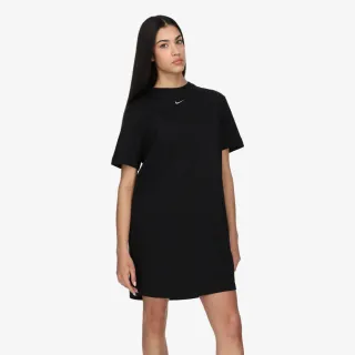 Nike Essential 