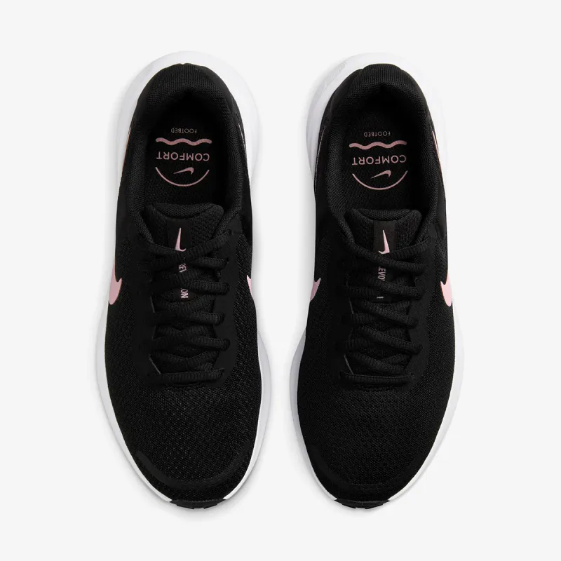 Nike Revolution 7 