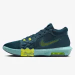 Nike LeBron Witness VIII 