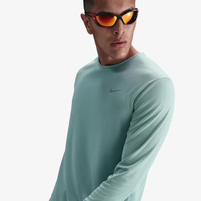 Nike Miler 