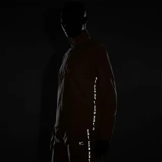 Air 
