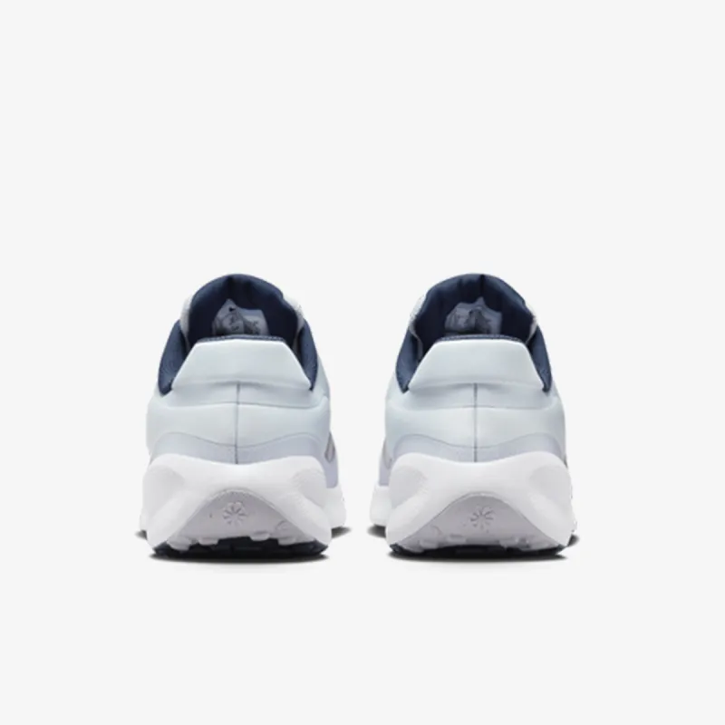 Nike Revolution 7 