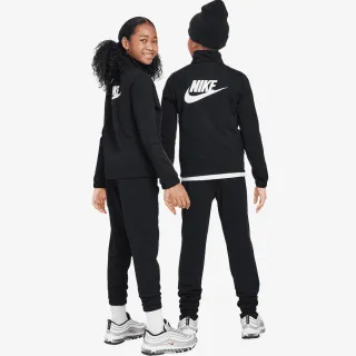 Nike Sportswear Club 