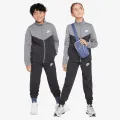 Nike Sportswear Club 