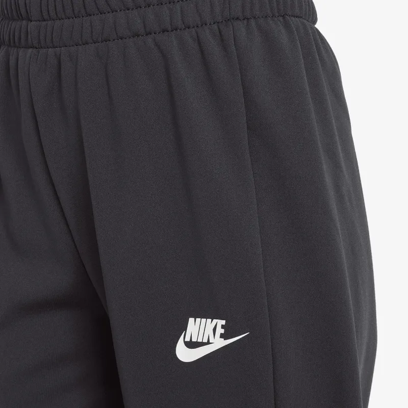 Nike Sportswear Club 