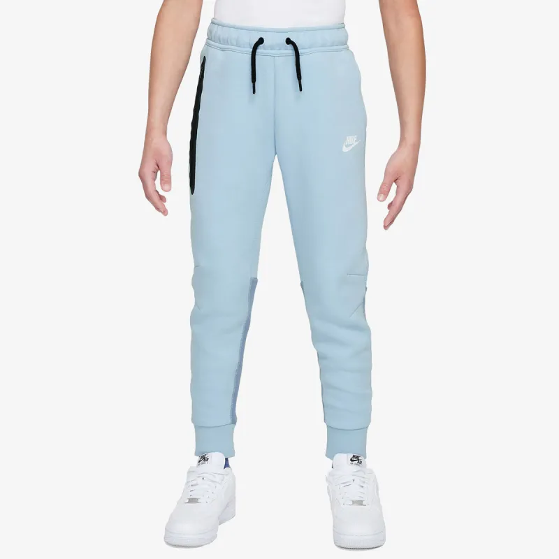 Nike Tech Fleece 