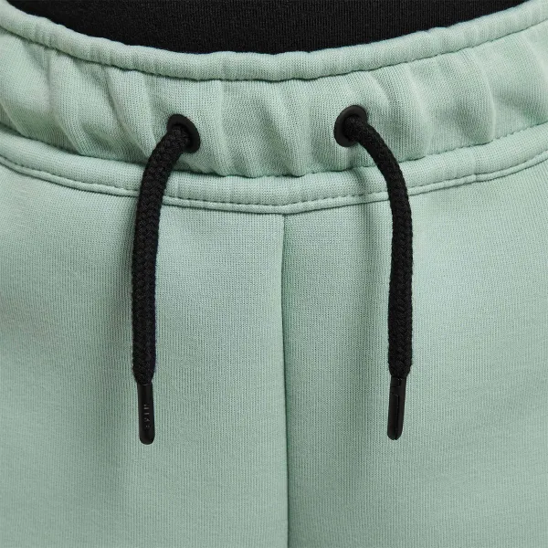 Nike Tech Fleece 