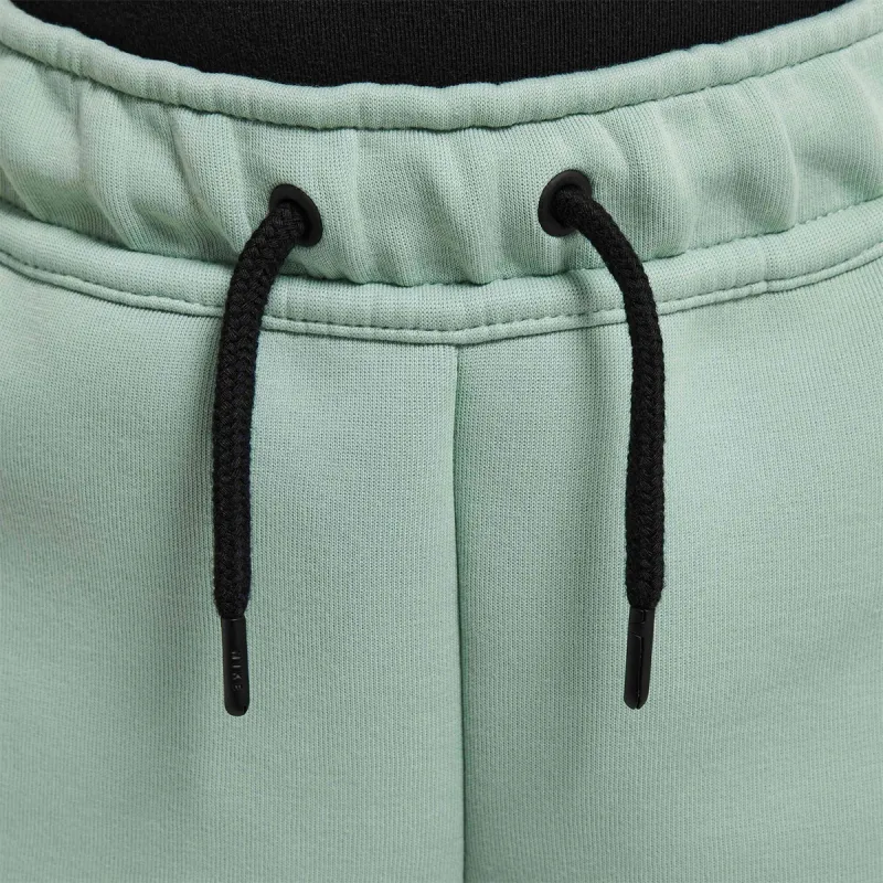 Nike Tech Fleece 