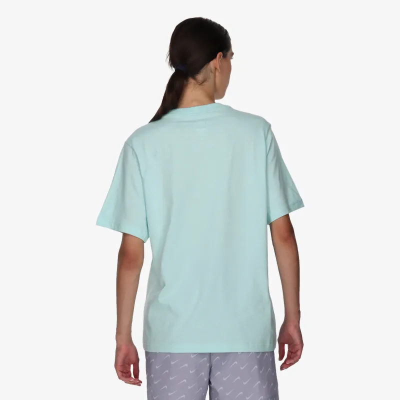 Nike Sportswear