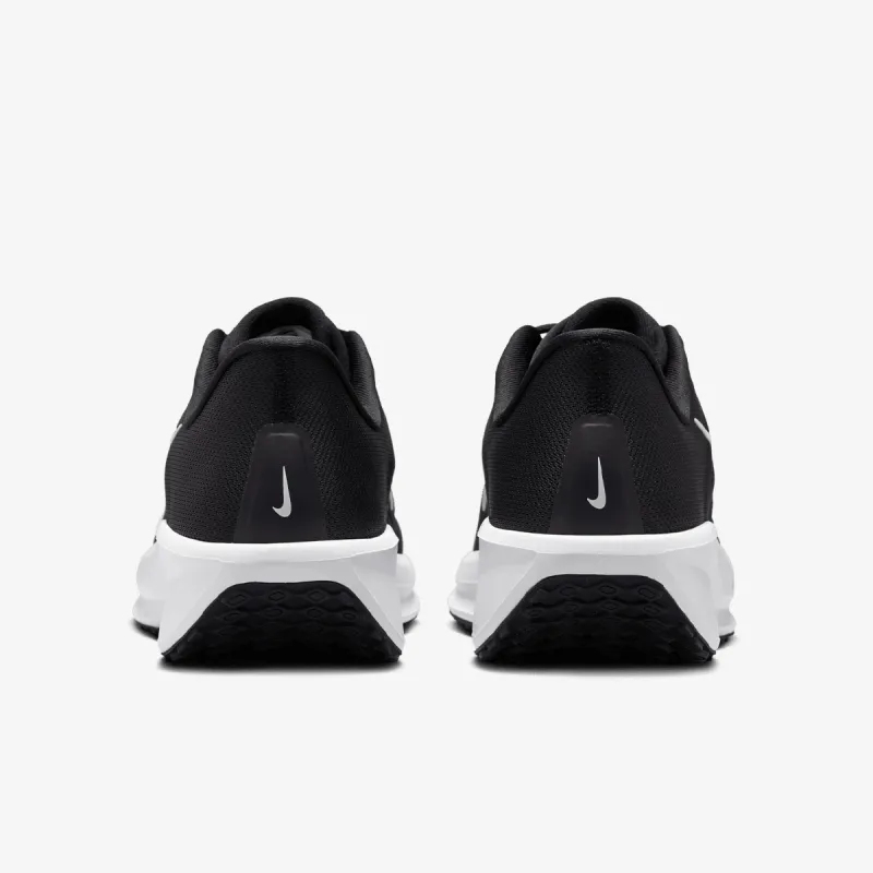 Nike Quest 6 