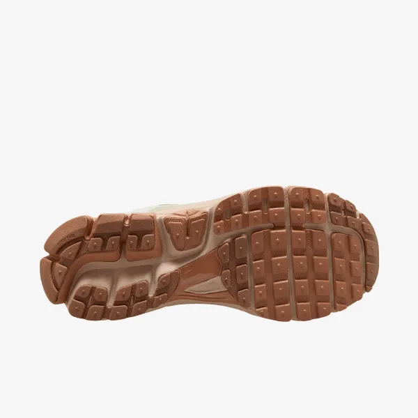 Nike W NIKE ZOOM VOMERO 5 