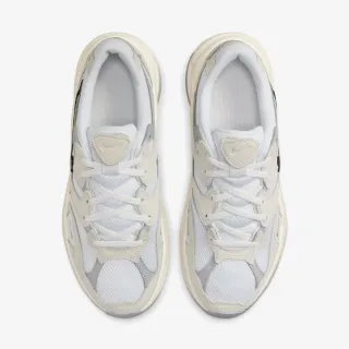 Nike Al8 