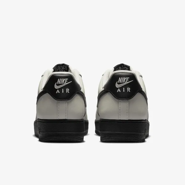 Nike AIR FORCE 1 '07 