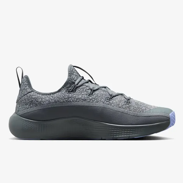 Nike LEBRON TR 1 