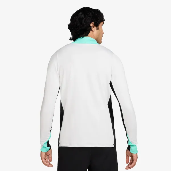 Nike Strike 