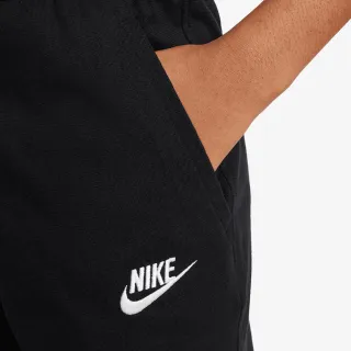 Nike Sportswear Club 