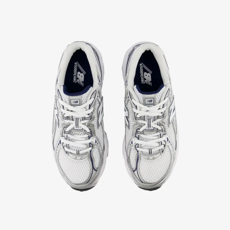 New Balance K 740 