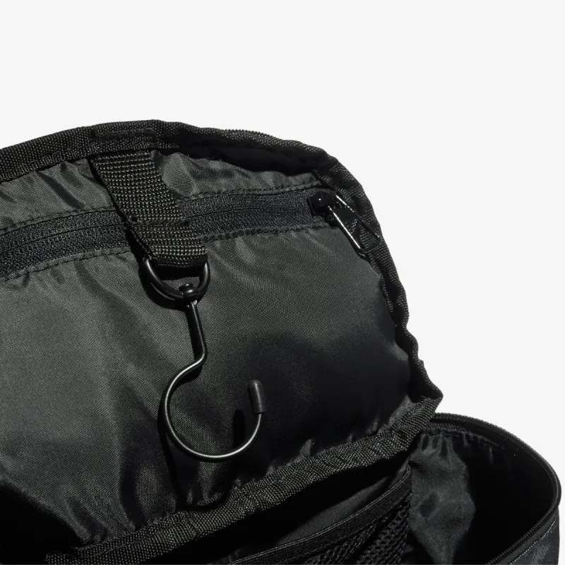 Adidas MUFC WASHBAG 