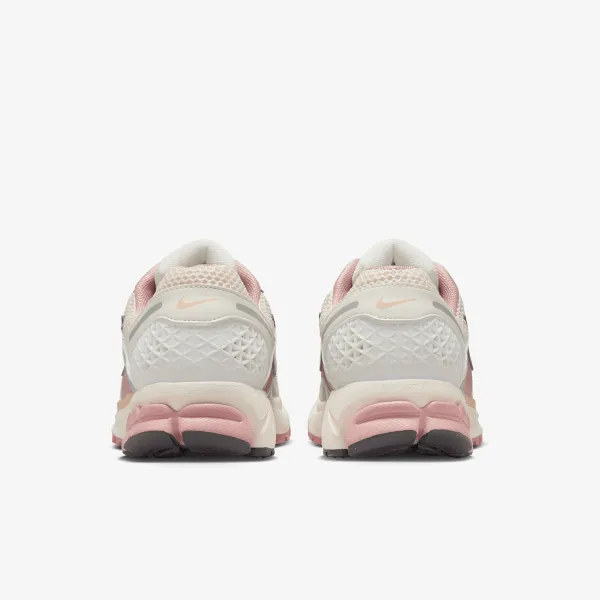 Nike W NIKE ZOOM VOMERO 5 NEWS 
