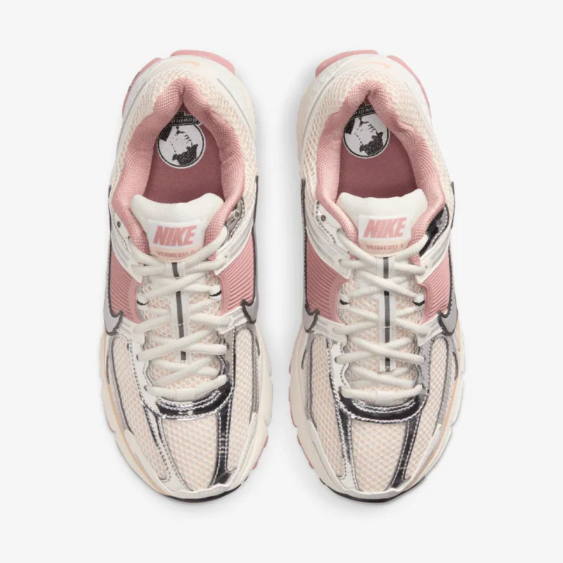 Nike W NIKE ZOOM VOMERO 5 NEWS 