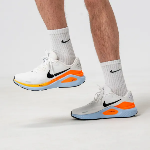 Nike NIKE STRUCTURE 26 