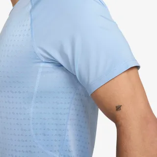 Nike Breathe 