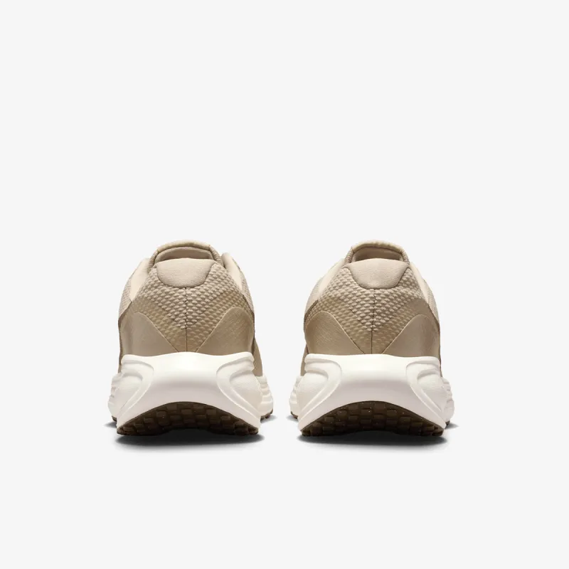 Nike NIKE REVOLUTION 8 