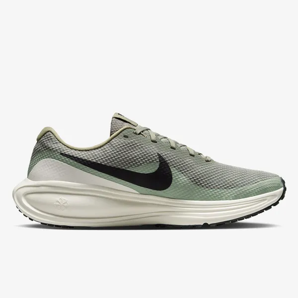 Nike NIKE REVOLUTION 8 