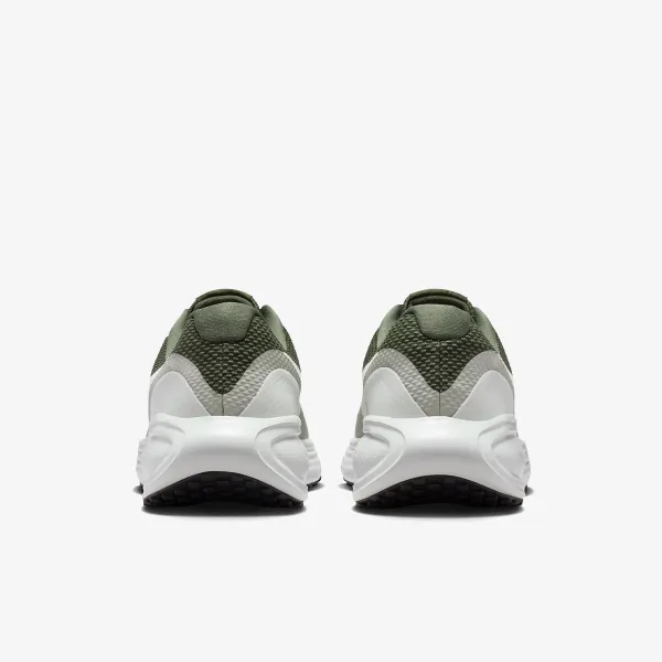 Nike NIKE REVOLUTION 8 